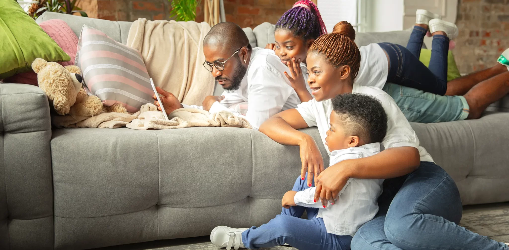 Branding: Logo and Collateral Design 